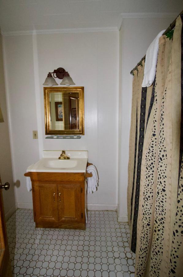 Oakdell Motel Waterford Ct Zewnętrze zdjęcie
